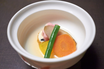 日本料理　そば　和食　エビ　正月