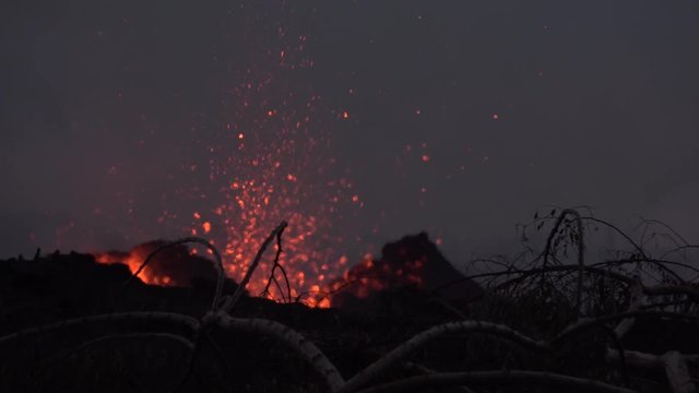 Kilauea Volcano Eruption 2018 - Boiling Lava Churns From Vent