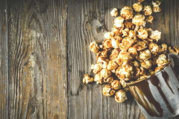 Homemade sweet caramel pop corn