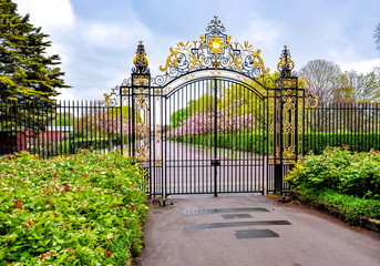 Entrance to Regent's park, London, UK