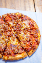 ham and bacon fluffy pizza take away