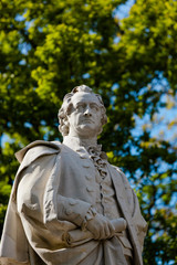 Fototapeta premium Statue of Johann Wolfgang von Goethe, German Poet, Novelist and Scientist - Berlin Tiergarten Park, with Copy Space