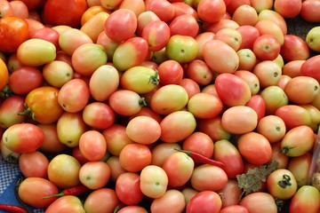 Fresh tomatoes for cooking in street food