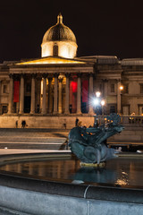 London, view of Trafalgar square at night