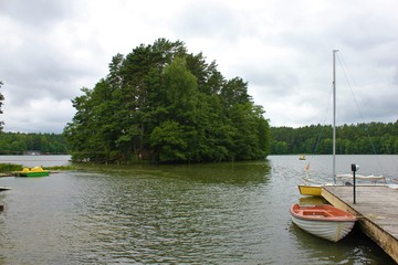 Fototapeta na wymiar jezioro Garczyn