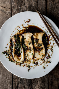 Boletus sauteed with bimi