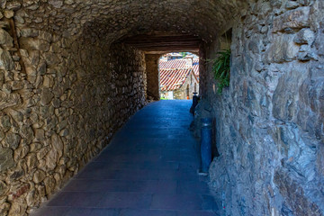 Tunnel of one of the streets of La Roca de Palanca