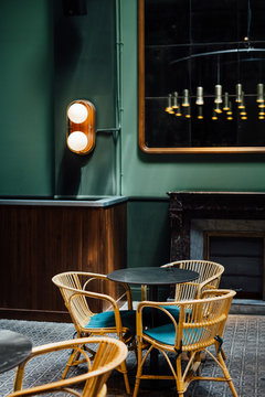 Interior hall 50's esthetic