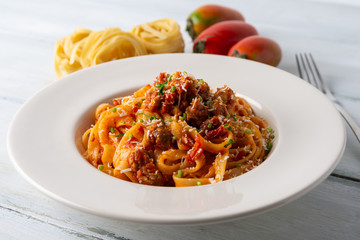 Tagliatelle con ragu alla bolognese, Cucina Italiana