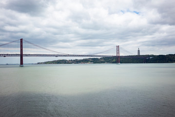 Brücke in Lissabon