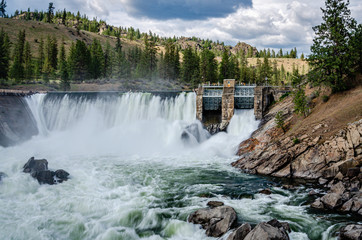 Obraz premium Little Falls Dam On The Spokane River.