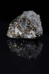 Symbiotic pyrite crystal druse