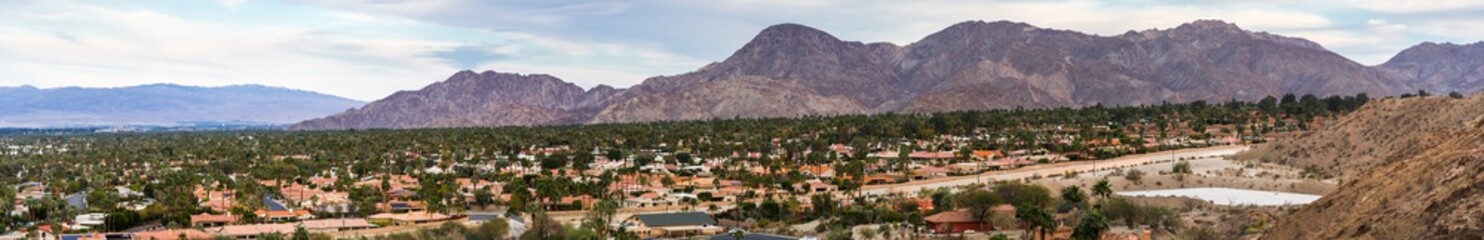 Obraz premium Panoramic view of Palm Desert, Coachella Valley, California