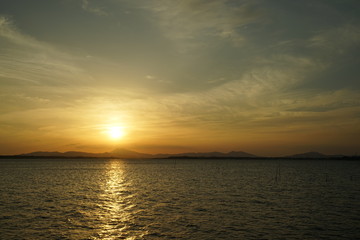 霞ヶ浦と筑波山と夕日