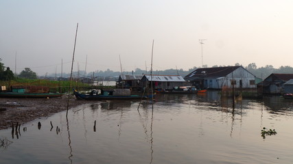 Fototapeta na wymiar Boathouses in Vietnam