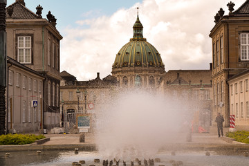 Copenhagem palace in spring with fountain  © Agata