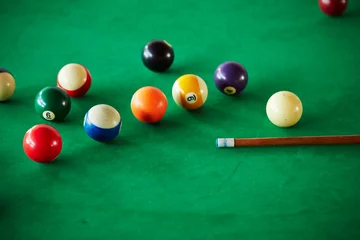 Foto op Plexiglas Billiards balls on green table  © mnimage