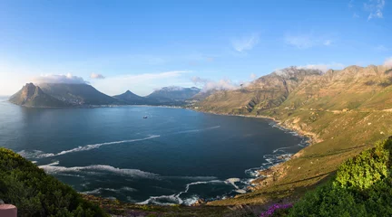 Fototapeten Panoramic view on Hout Bay from the scenic road of Chapman’s Peak Drive, Cape Town, South Africa © nielsvos