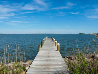 Fototapeta premium Looking off a Pier near Cambridge, Maryland
