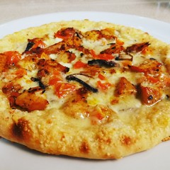 pizza with mushrooms and cheese
