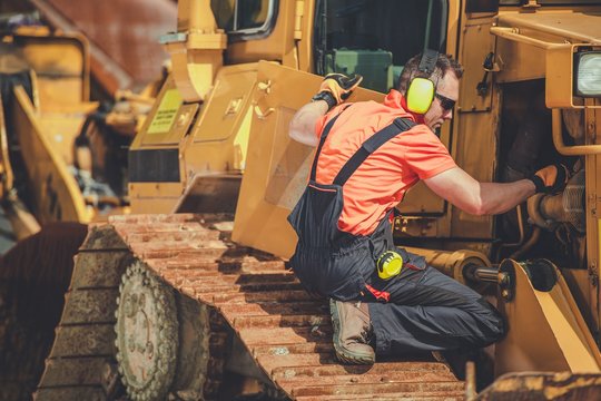 Bulldozer Professional Mechanic