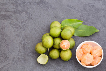 Melicoccus bijugatus - Natural fruit of the intertropical zone of America