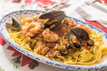 Spaghetti seafood with tomato