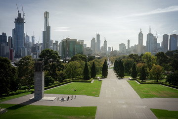 Obraz na płótnie Canvas Melbourne City Skyline view with park Victoria Australia