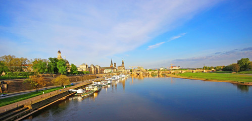 Fototapeta na wymiar Old Town with Elbe river in Dresden, Saxony, Germany
