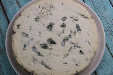 Fourme d'Ambert sur une assiette