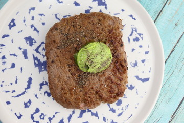 Steak haché beurre à l'ail