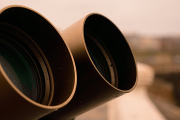 Prismáticos mojados