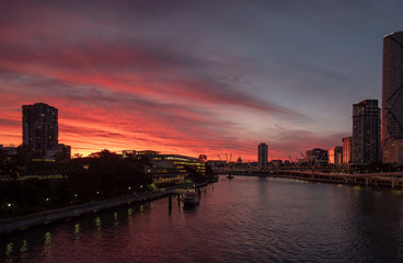 Fototapeta na wymiar Brisbane River City Dramatic Sunset