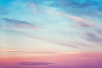 Obraz premium Marshmallow pink dawn on the sky, background, horizontal. Space for text.