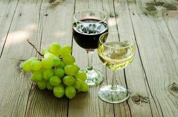 Wine, grapes