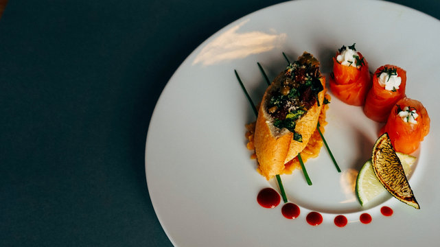 food, fish,salmon, salad, dinner, plate, seafood, healthy, salsa, grilled, white, lunch, sahimi, dish, meat, tomato, vegetables, diet, vegetable, green, sauce, prepared,restaurant menu 