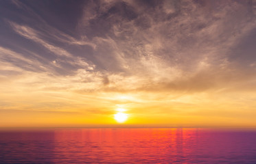 Naklejka na ściany i meble beautiful sea at sunset