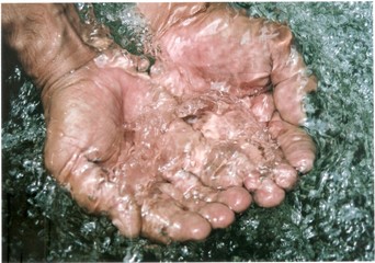 Fototapeta premium Hands underwater