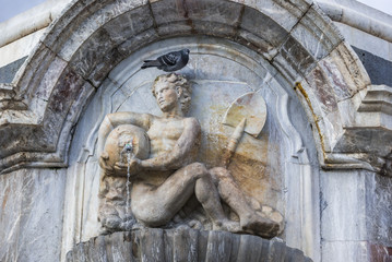 Obraz premium Close upn on base of Elephant Fountain from 18th century on Cathedral Square in Catania, Sicily, Italy