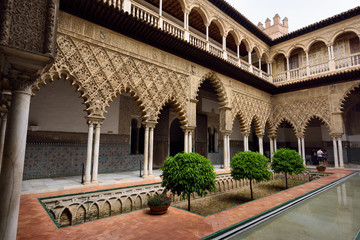Fototapeta premium Sunken gardens in the Courtyard of the Maidens at Alcazar palace Seville Andalusia