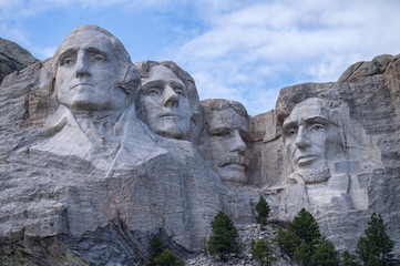 mount rushmore monument in south dakota