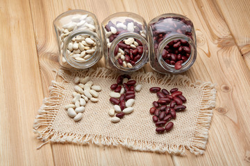 Various types of haricots.