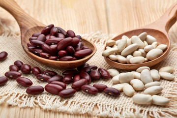 Various types of haricots.