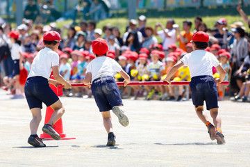 運動会の競技、チームワーク