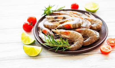 Fresh raw prawns