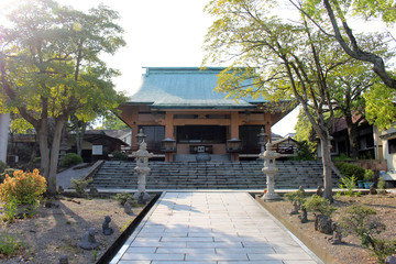A (probably abandoned) Japanese Buddhist temple called Reisenji