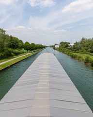 Frachter auf dem Mittellandkanal