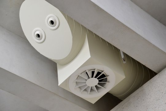 Air conditioning HVAC system with plenum box, register or swirl diffuser and nozzles for air flow