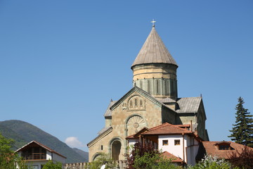 Fototapeta na wymiar svetitskhoveli the old village and antique chatedral