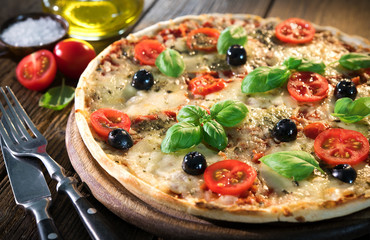 Italian pizza with mozzarella